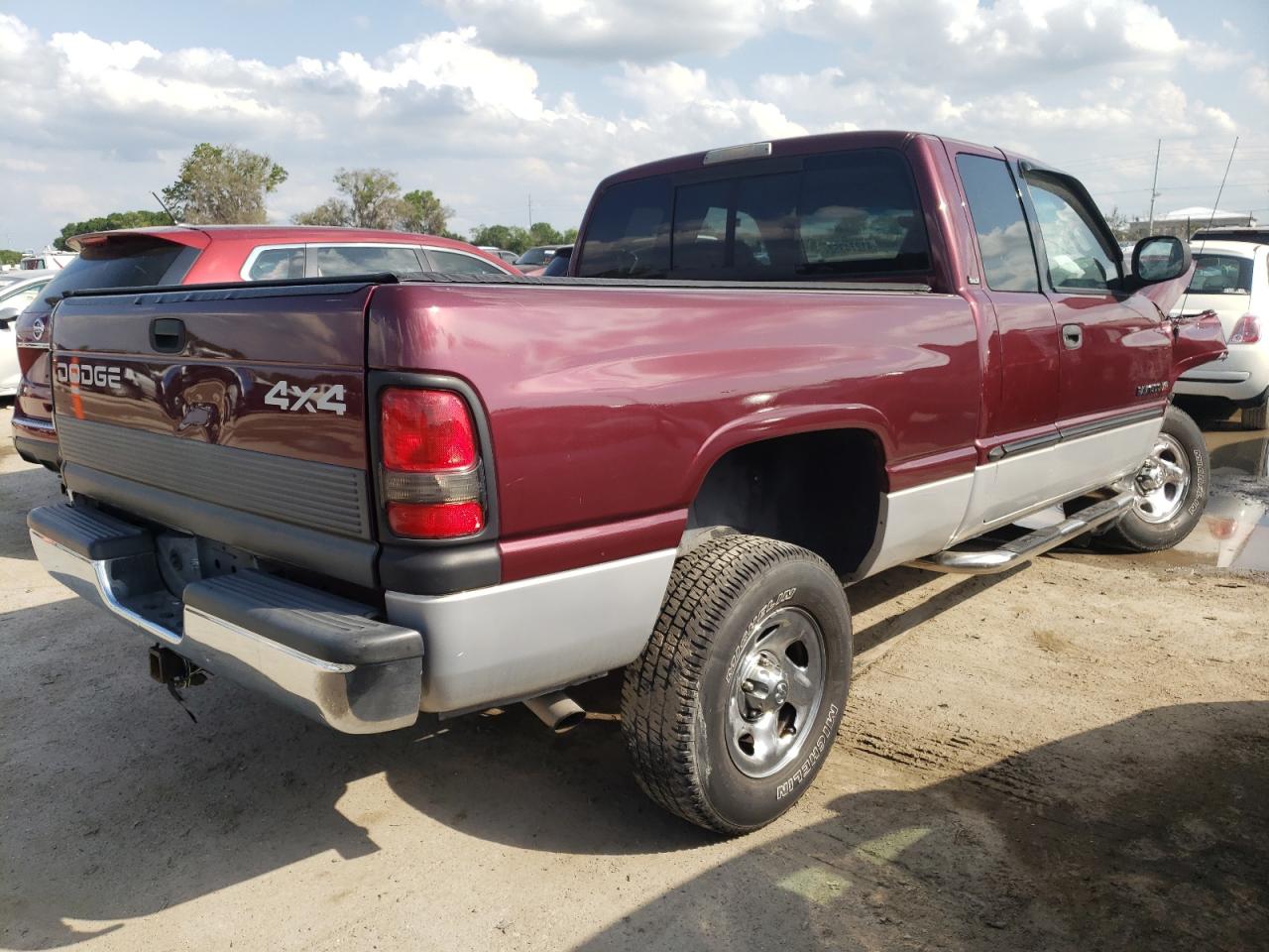 Photo 4 from auction – 2000 DODGE RAM 1500 with VIN 1B7HF13Z1YJ158788