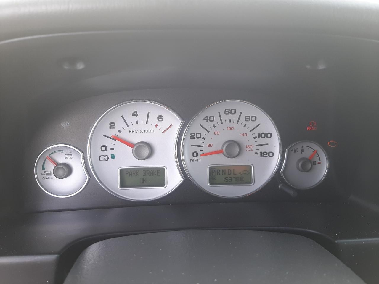 Photo 8 from auction – 2006 FORD ESCAPE HEV with VIN 1FMCU95H36KB79888