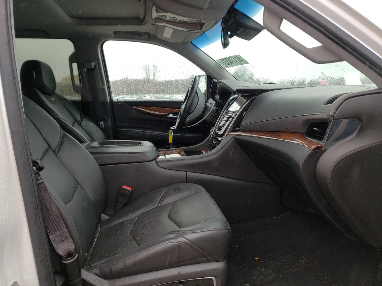 Photo 5 from auction – 2016 CADILLAC ESCALADE L with VIN 1GYS4BKJ6GR180972