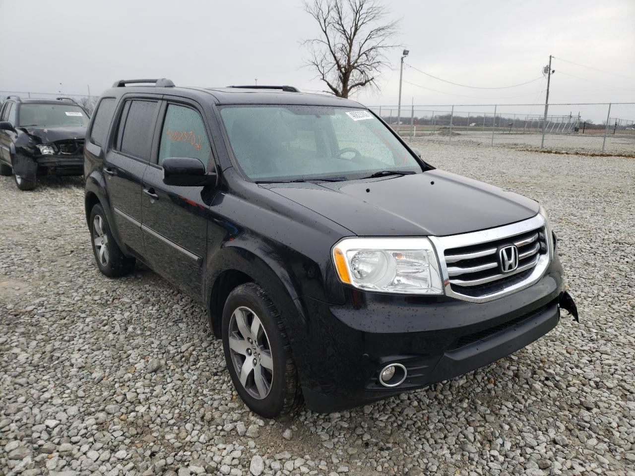 HONDA PILOT TOUR 2013 with VIN 5FNYF4H98DB084751 - Photo from auction