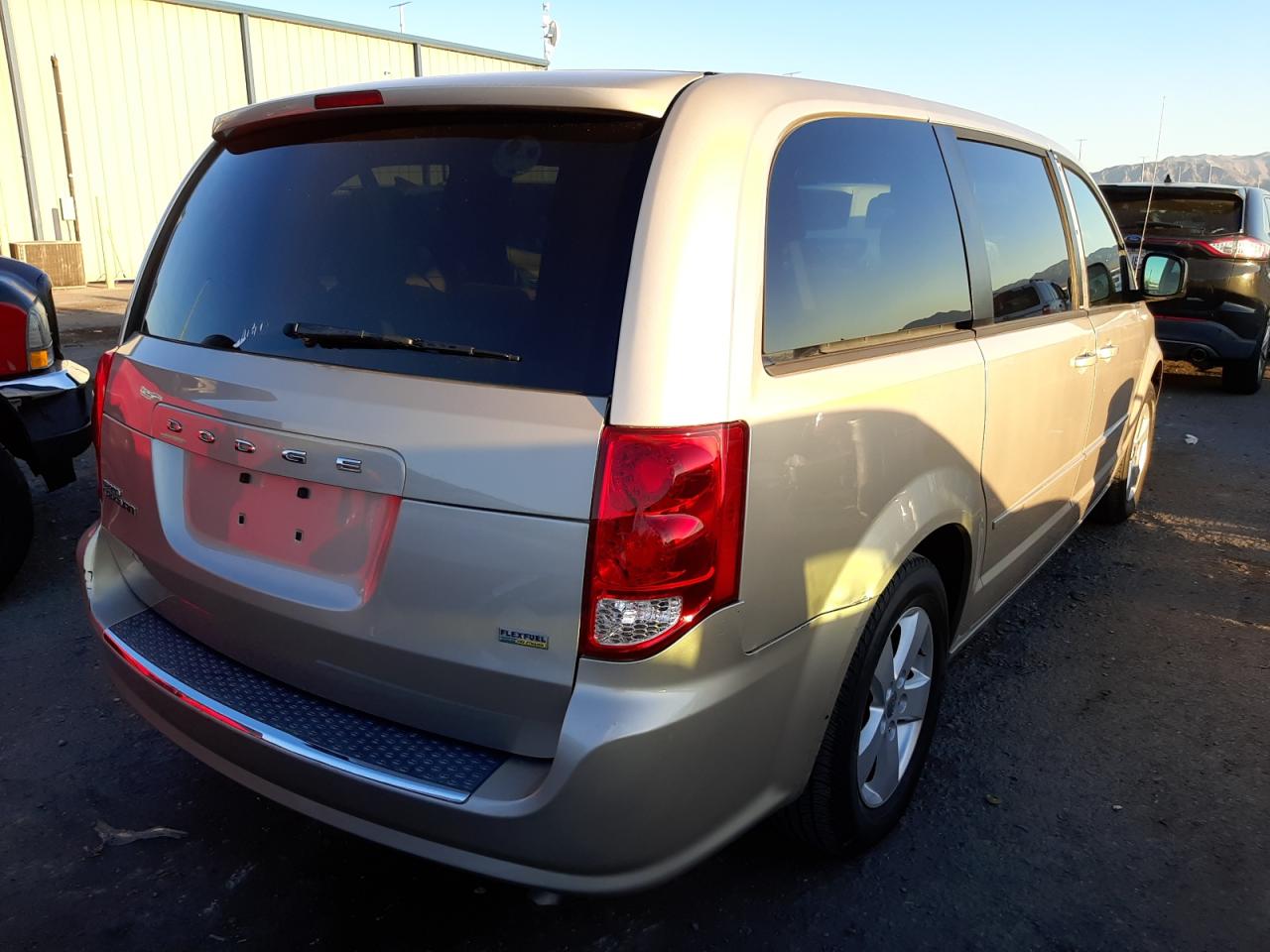 Photo 4 from auction – 2013 DODGE GRAND CARA with VIN 2C4RDGBG4DR762192