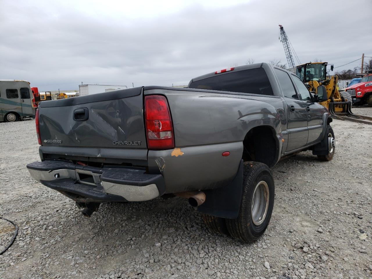 Photo 4 from auction – 2001 CHEVROLET SILVERADO with VIN 1GCJC33G41F161746