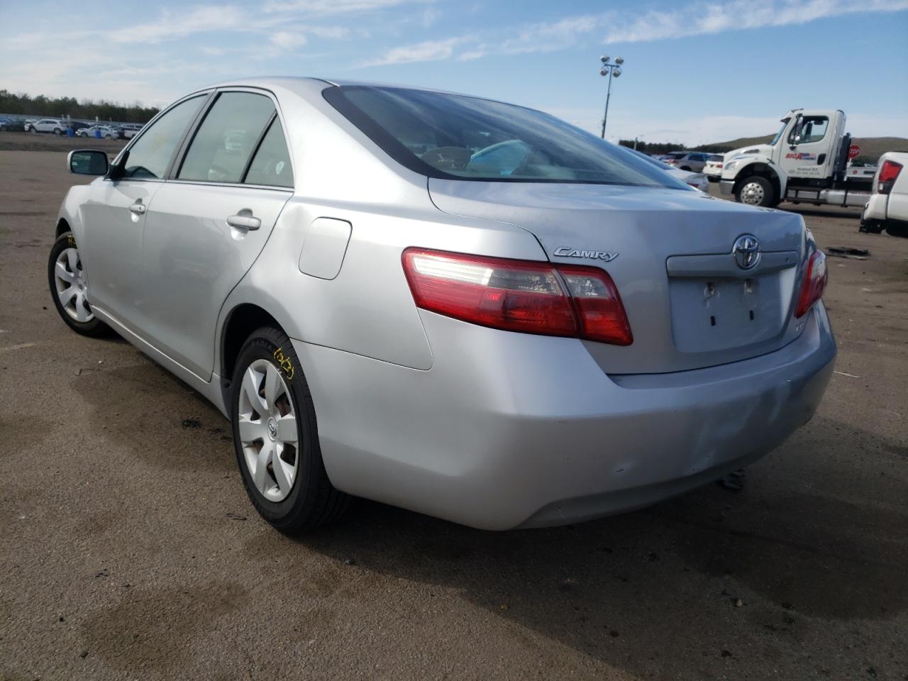 Photo 3 from auction – 2007 TOYOTA CAMRY with VIN 4T1BE46K67U713140