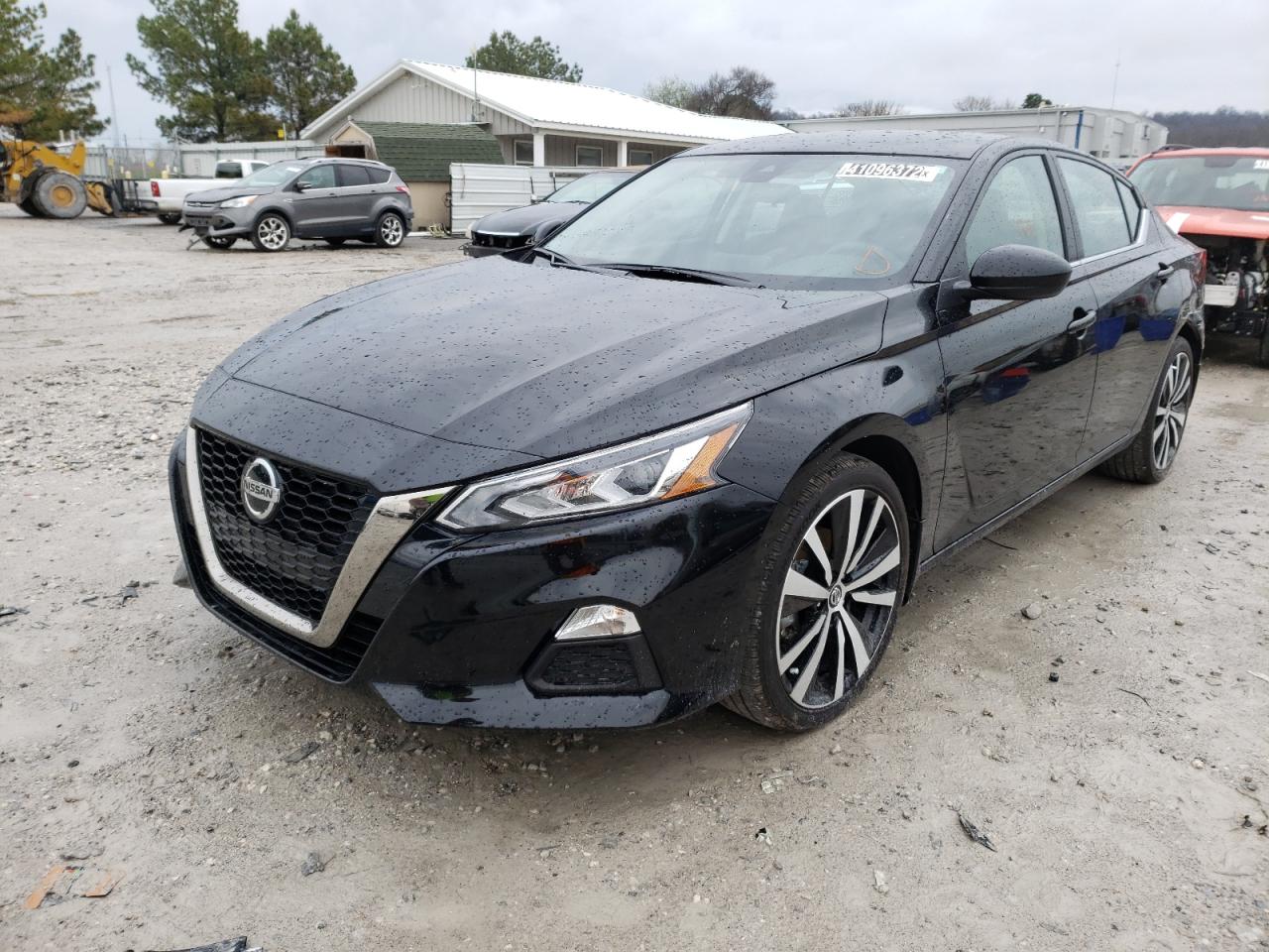 Photo 2 from auction – 2022 NISSAN UK with VIN 1N4BL4CW0NN328056