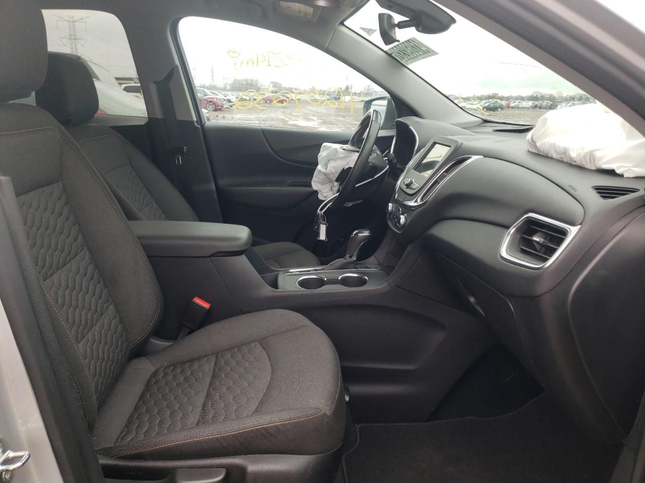 Photo 5 from auction – 2019 CHEVROLET EQUINOX LT with VIN 3GNAXJEV8KL282007