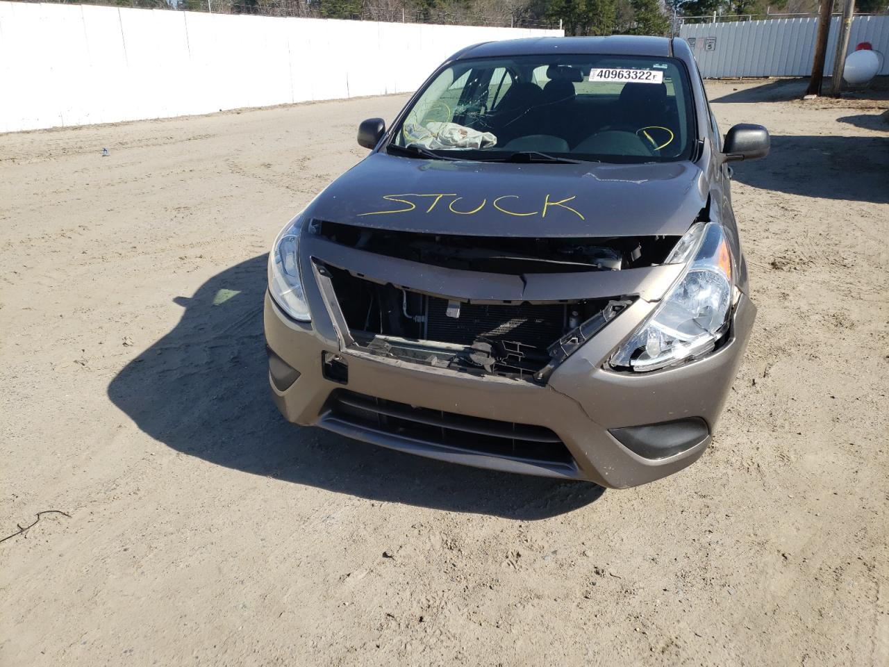 Photo 9 from auction – 2015 NISSAN VERSA S with VIN 3N1CN7AP2FL863500