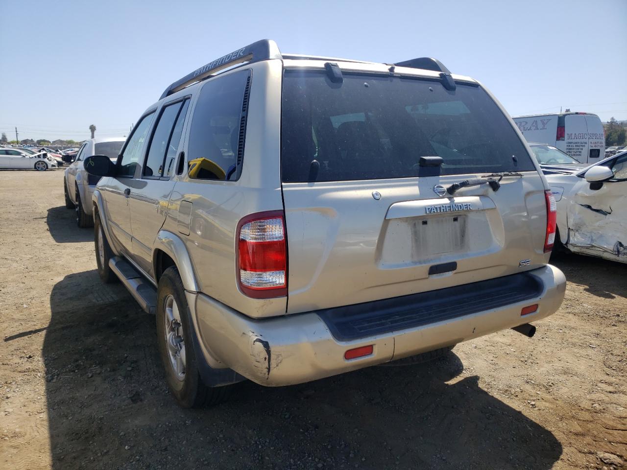 Photo 3 from auction – 2002 NISSAN PATHFINDER with VIN JN8DR09X72W656126
