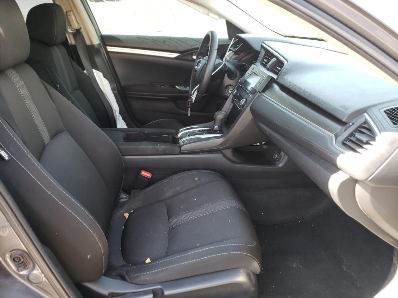 Photo 5 from auction – 2019 HONDA CIVIC LX with VIN 2HGFC2F64KH584573