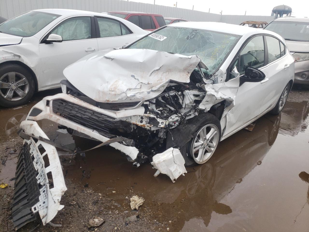 Photo 2 from auction – 2017 CHEVROLET CRUZE LT with VIN 3G1BE6SM9HS598342