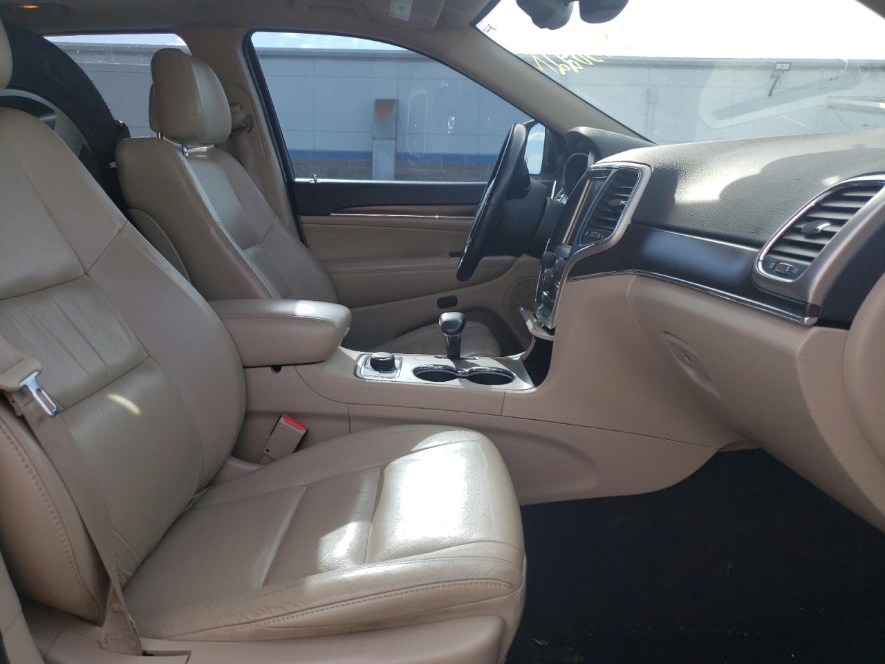 Photo 5 from auction – 2015 JEEP GRAND CHER with VIN 1C4RJFBG3FC637134