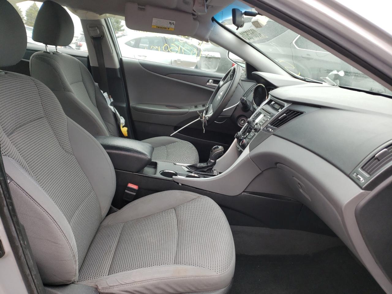 Photo 5 from auction – 2011 HYUNDAI SONATA GLS with VIN 5NPEB4AC3BH070694