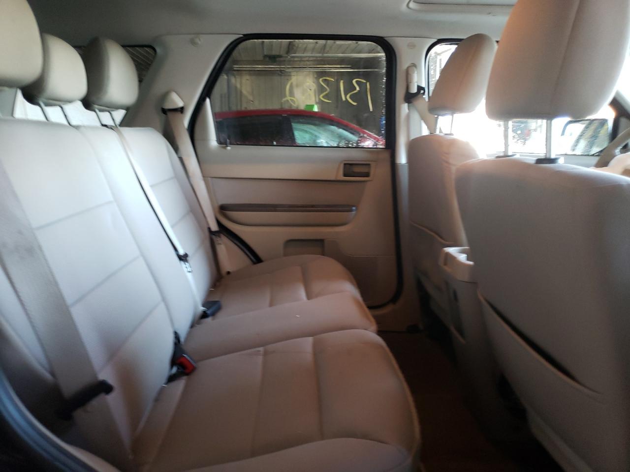 Photo 6 from auction – 2011 FORD ESCAPE XLT with VIN 1FMCU0D77BKC07948