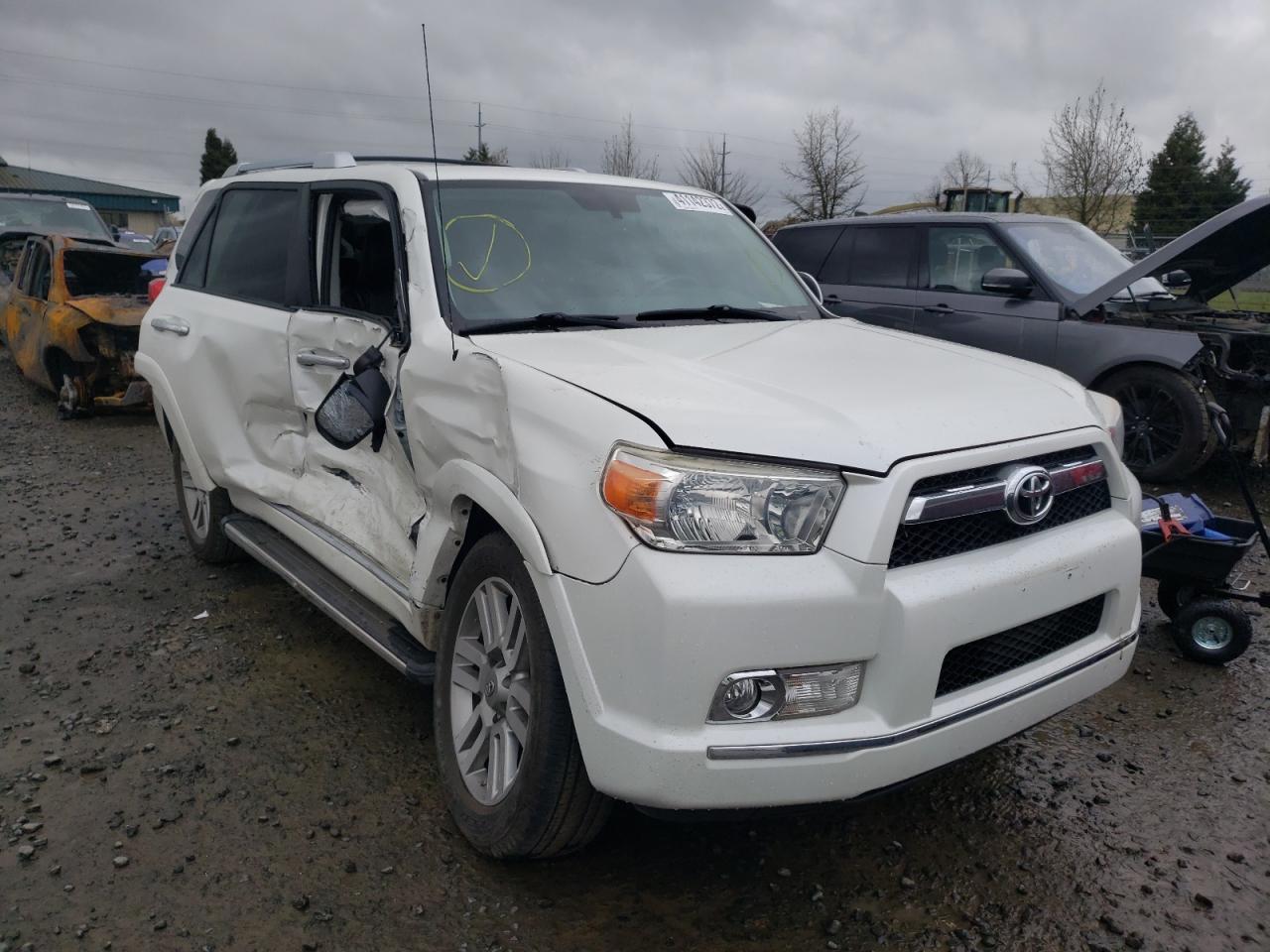 TOYOTA 4RUNNER SR 2011 with VIN JTEBU5JR4B5059979 - Photo from auction