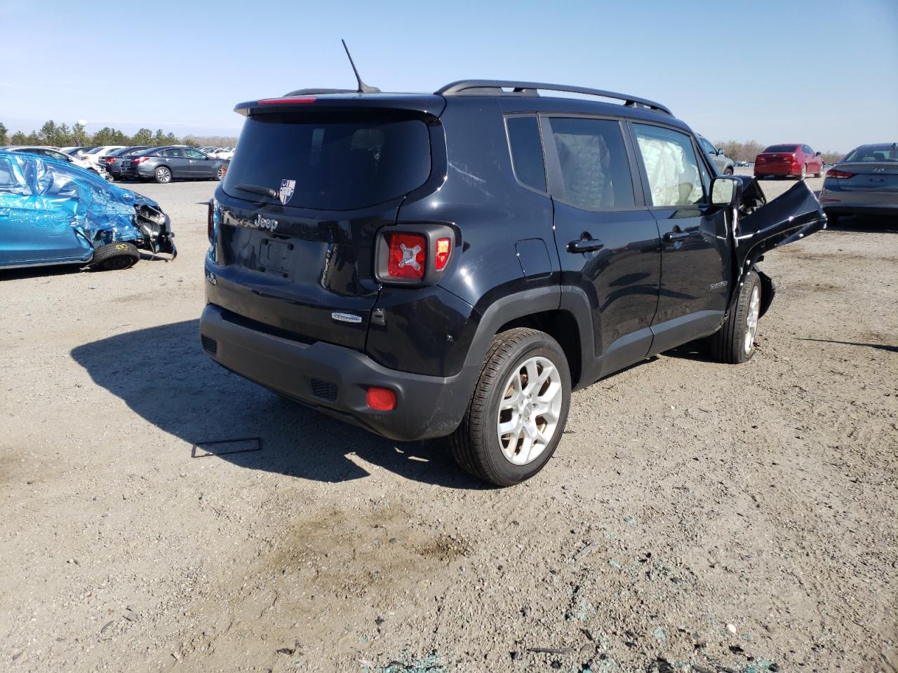 Photo 4 from auction – 2017 JEEP RENEGADE L with VIN ZACCJBBBXHPF97877