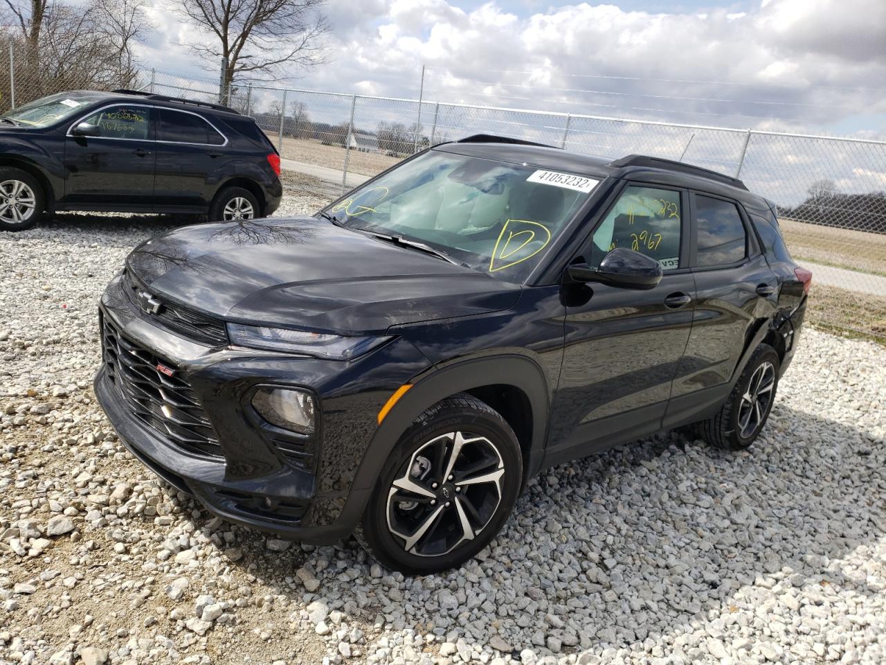 Photo 2 from auction – 2022 CHEVROLET TRAILBLAZE with VIN KL79MTSL9NB033818