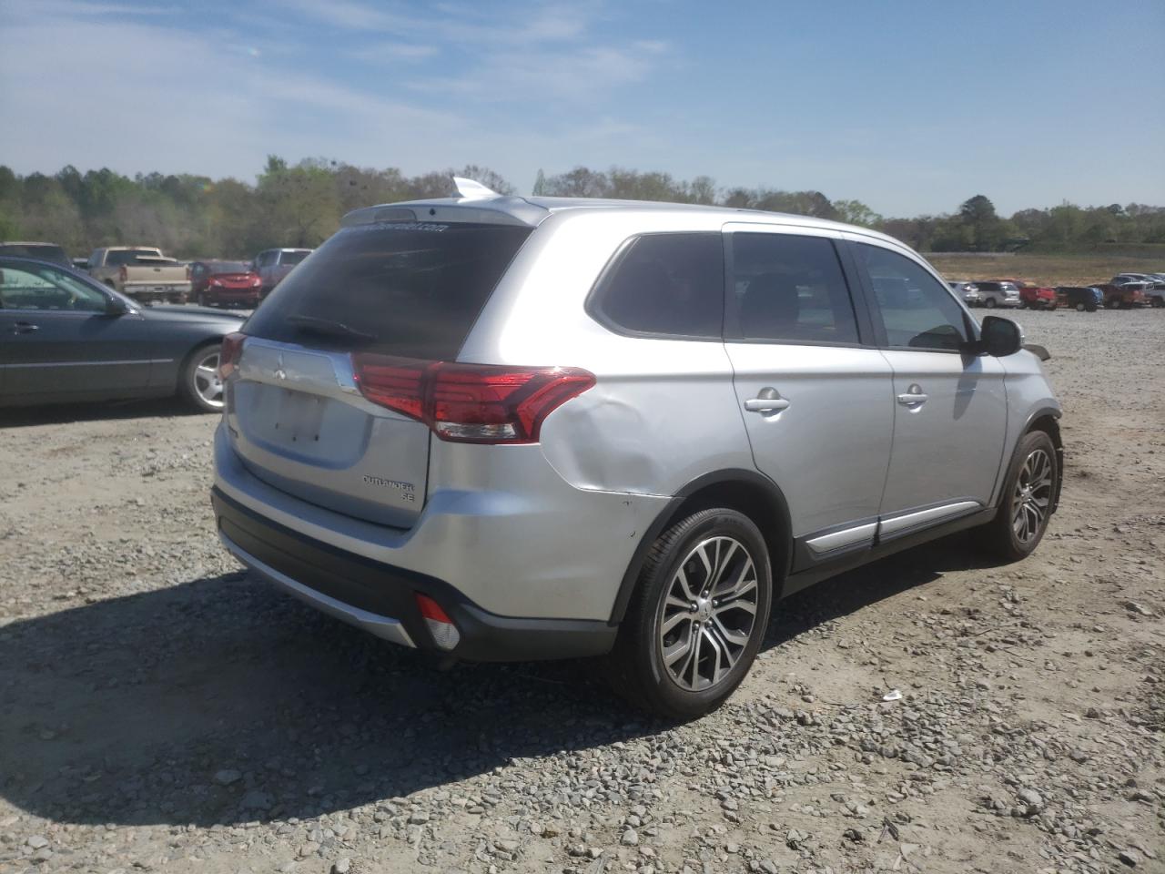 Photo 4 from auction – 2018 MITSUBISHI OUTLANDER with VIN JA4AD3A30JJ002534