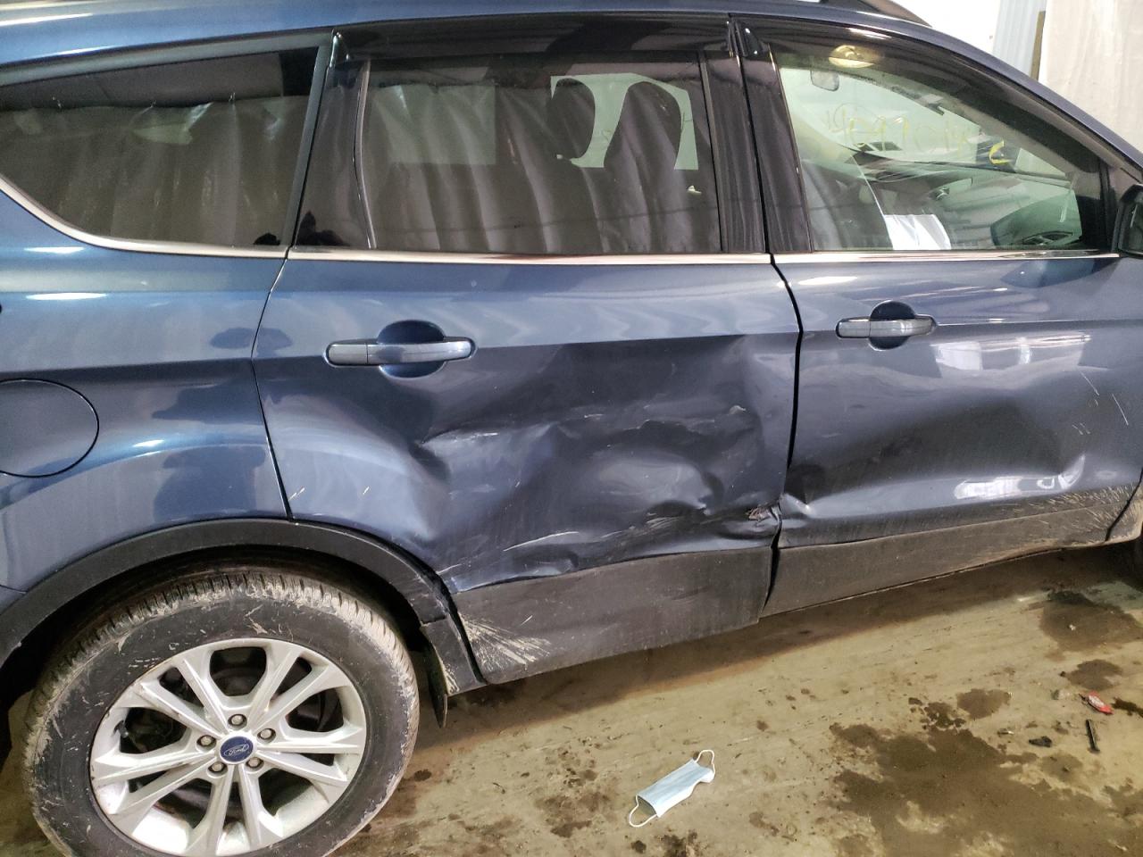 Photo 9 from auction – 2018 FORD ESCAPE SEL with VIN 1FMCU9HD7JUC84164