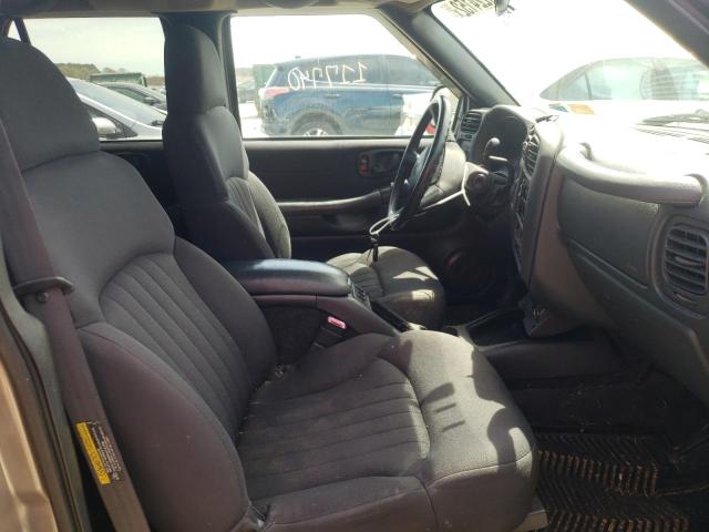 Photo 5 from auction – 2004 CHEVROLET BLAZER with VIN 1GNDT13X34K135305