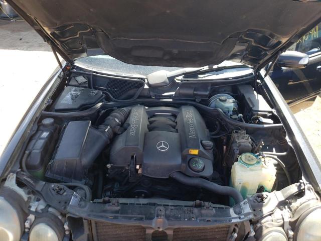 Photo 7 from auction – 2000 MERCEDES-BENZ E 320 4MAT with VIN WDBJF82J4YX042762