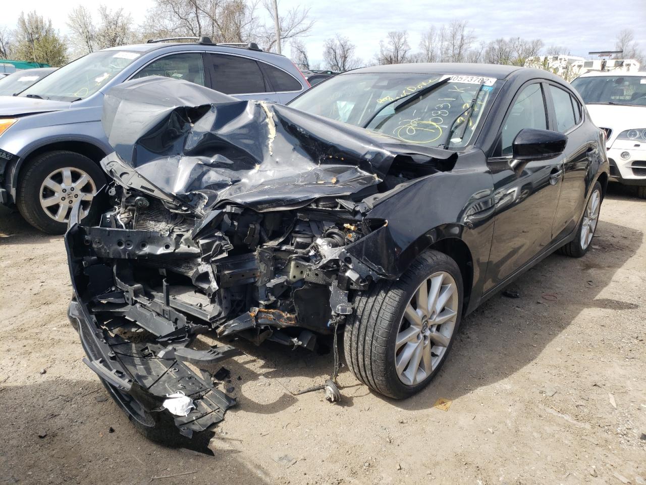Photo 2 from auction – 2017 MAZDA 3 TOURING with VIN 3MZBN1L75HM121802