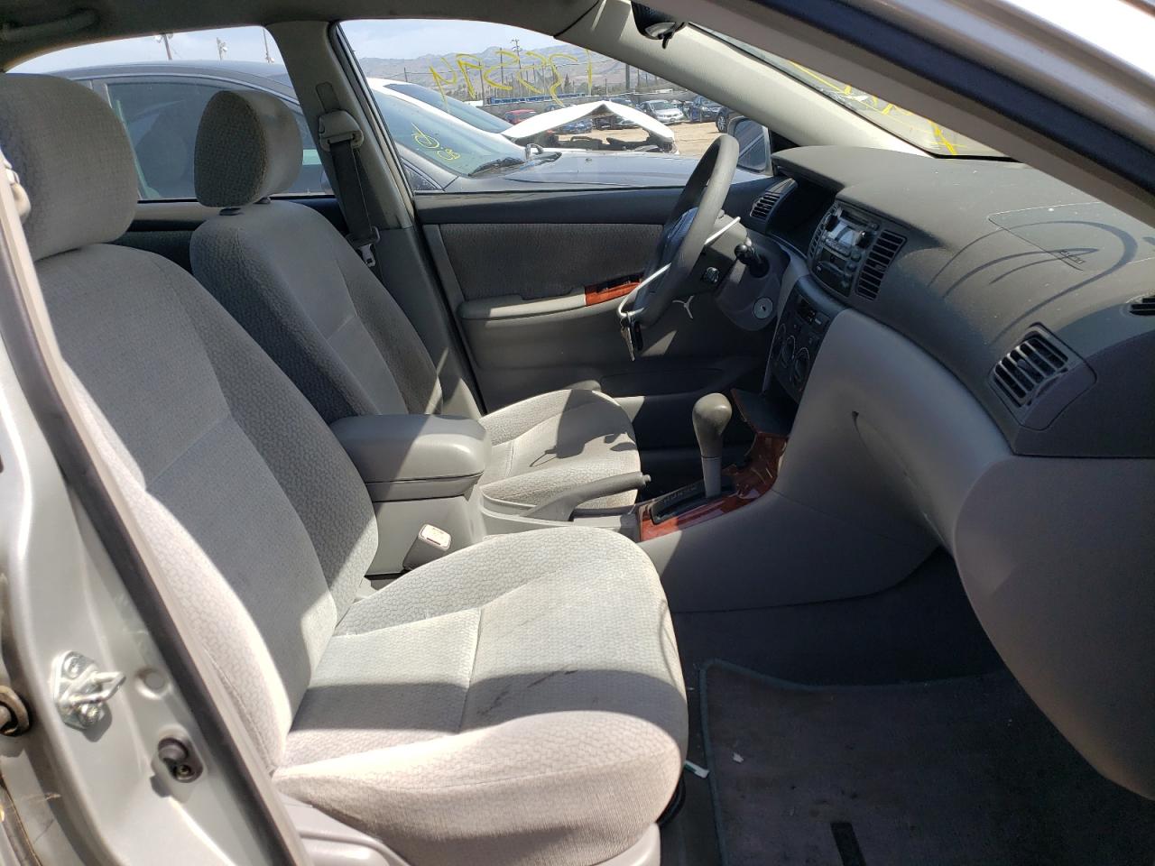 Photo 5 from auction – 2004 TOYOTA COROLLA CE with VIN 1NXBR32E14Z316686