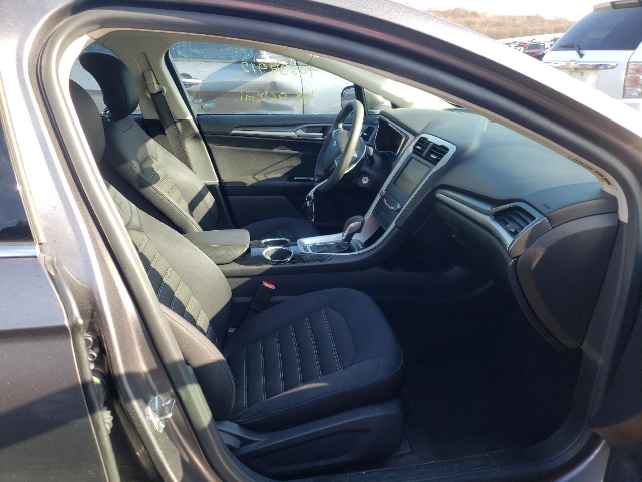 Photo 5 from auction – 2013 FORD FUSION SE with VIN 3FA6P0H76DR289629