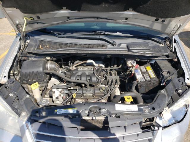 Photo 7 from auction – 2008 CHRYSLER TOWN & COU with VIN 2A8HR54P88R701960