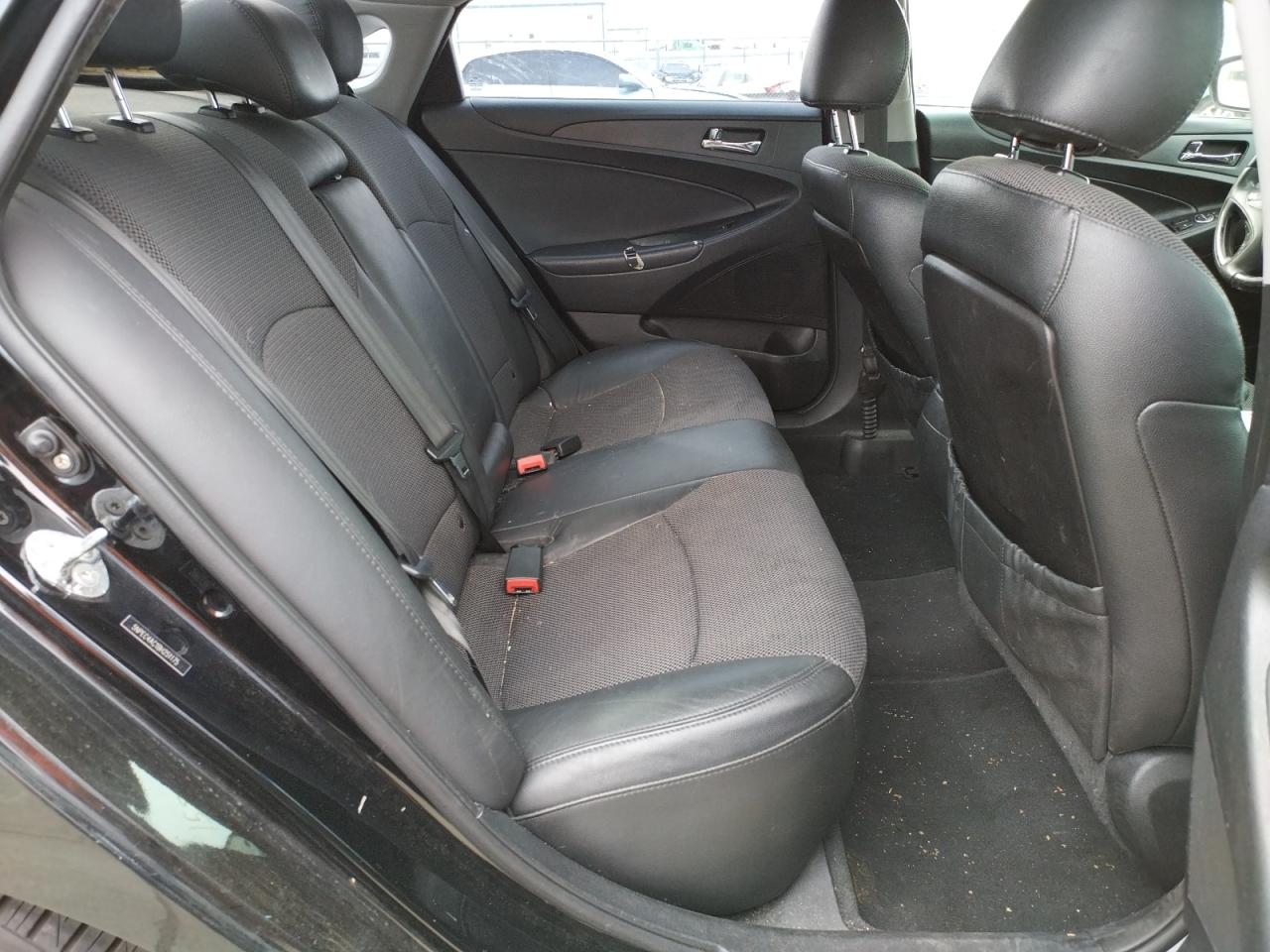 Photo 6 from auction – 2011 HYUNDAI SONATA SE with VIN 5NPEC4AC1BH251175