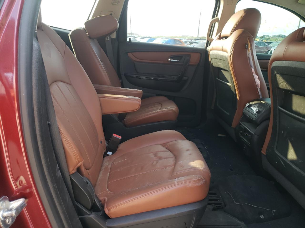Photo 6 from auction – 2017 CHEVROLET TRAVERSE P with VIN 1GNKVJKD6HJ184714