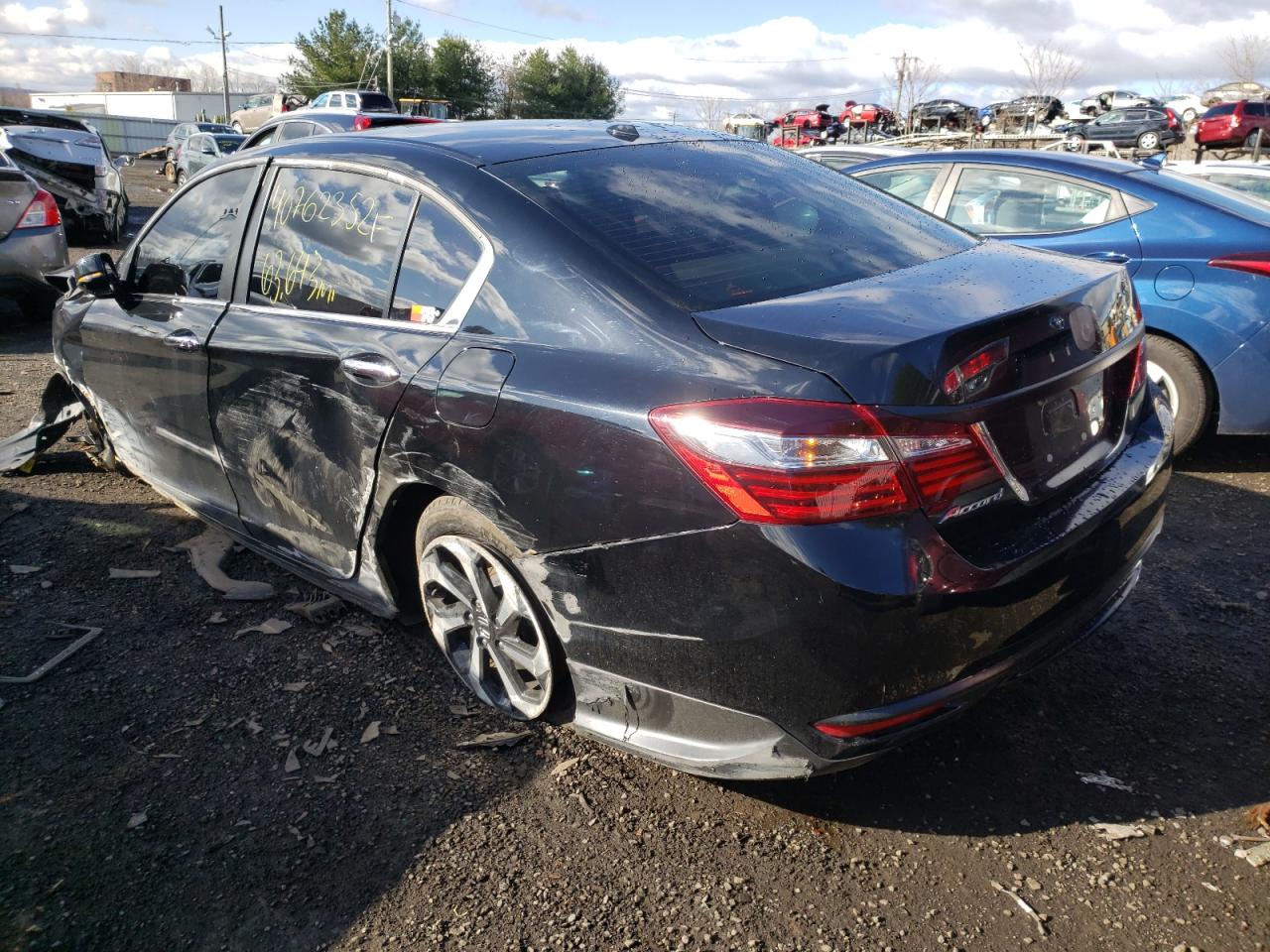 Photo 3 from auction – 2016 HONDA ACCORD EX with VIN 1HGCR2F72GA148093