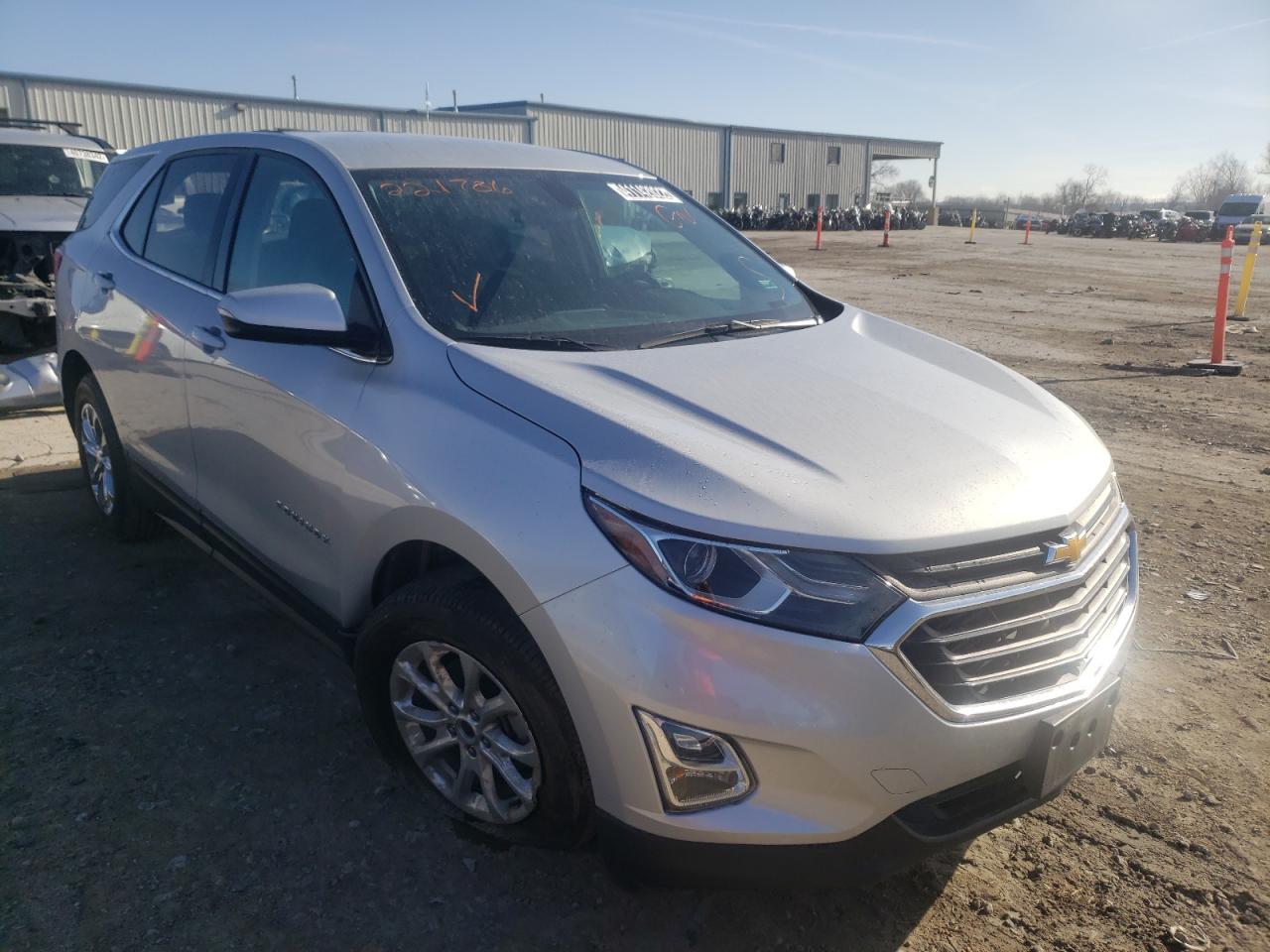 CHEVROLET EQUINOX LT 2019 with VIN 2GNAXKEV3K6221786 - Photo from auction