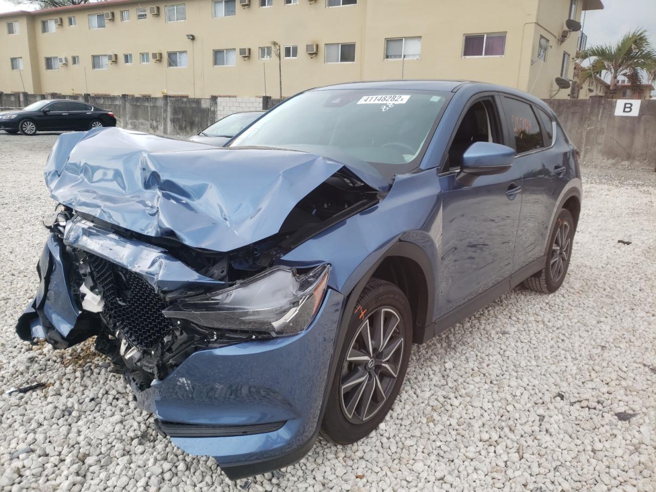 Photo 2 from auction – 2018 MAZDA CX-5 TOURI with VIN JM3KFACM1J0338821