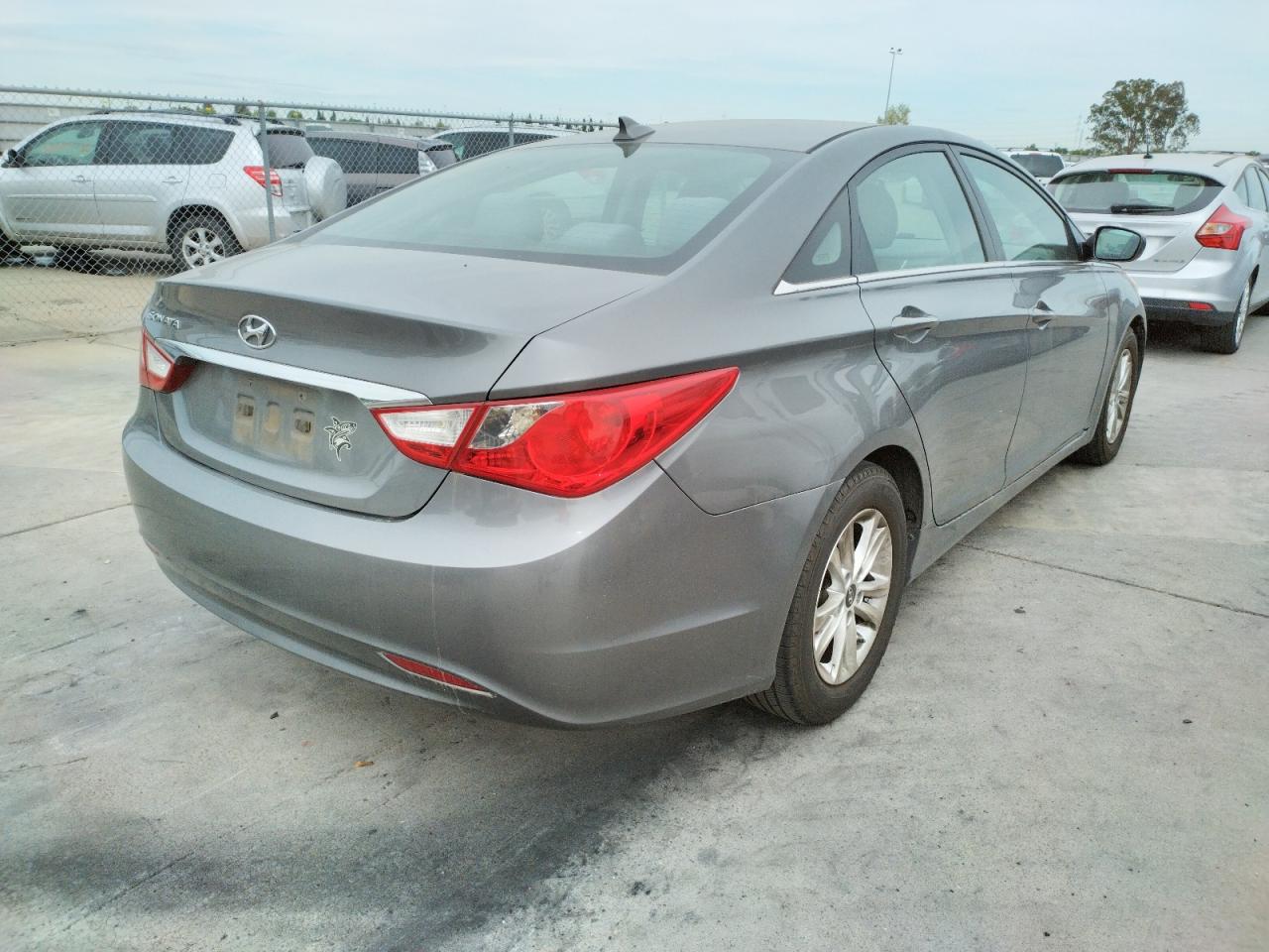 Photo 4 from auction – 2013 HYUNDAI SONATA GLS with VIN 5NPEB4AC7DH745112