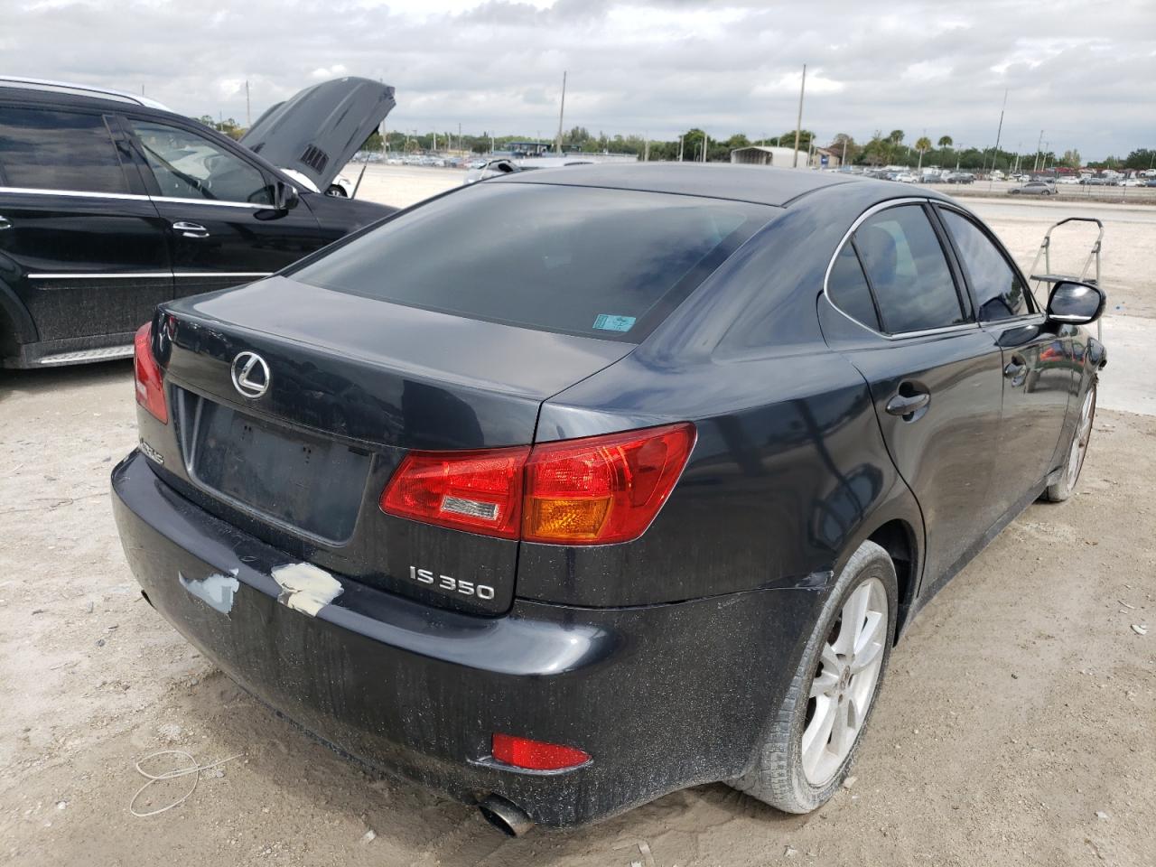 Photo 4 from auction – 2006 LEXUS IS 250 with VIN JTHBK262165004950
