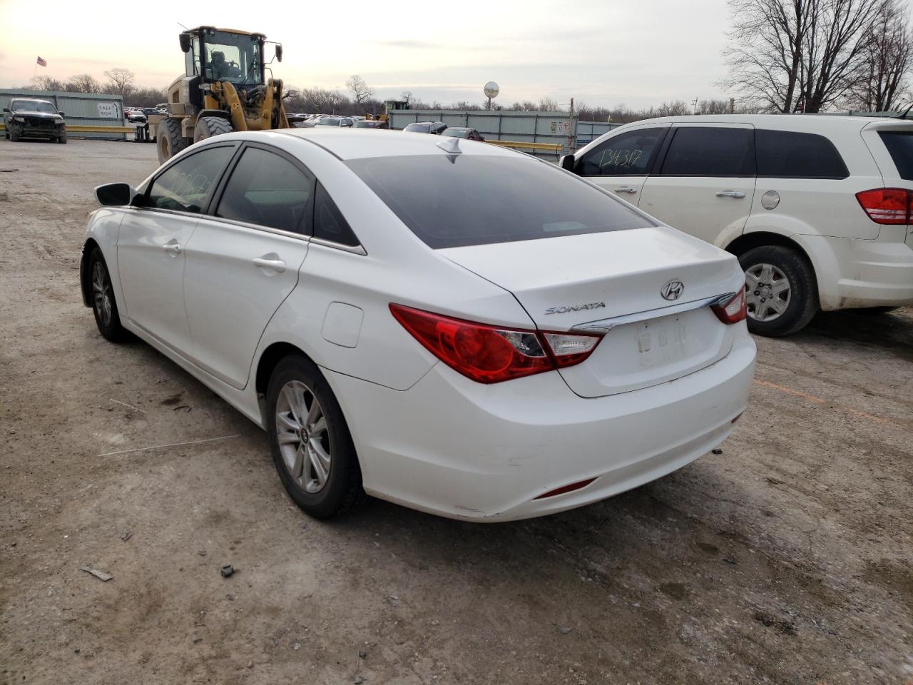 Photo 3 from auction – 2013 HYUNDAI SONATA GLS with VIN 5NPEB4AC9DH619429