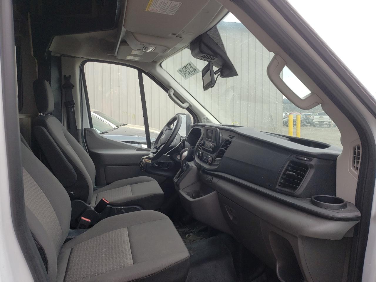 Photo 5 from auction – 2020 FORD COACHMEN with VIN 1FDRU8PG7LKB76285