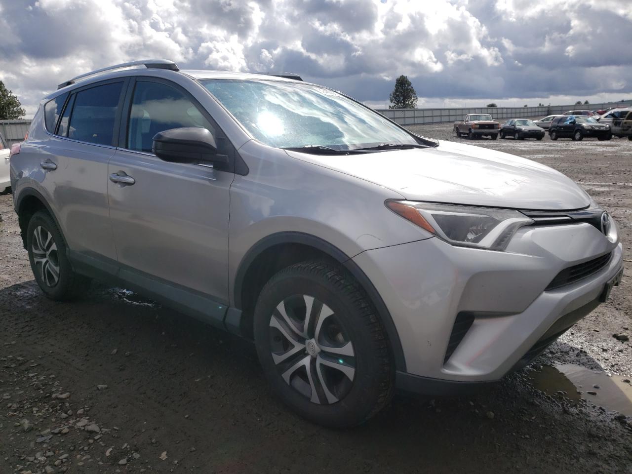 TOYOTA RAV4 LE 2016 with VIN 2T3BFREV6GW486545 - Photo from auction