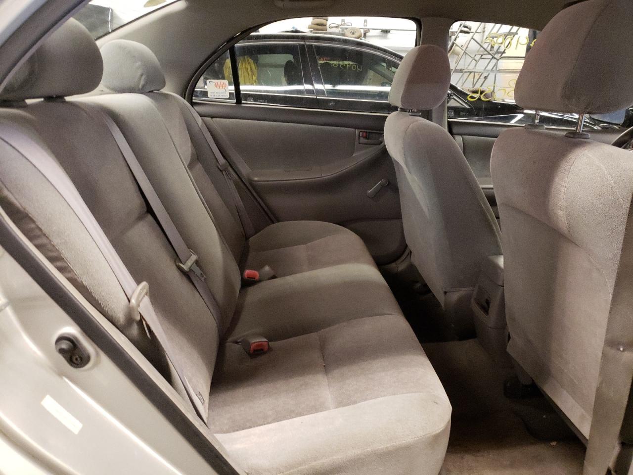 Photo 6 from auction – 2004 TOYOTA COROLLA CE with VIN 2T1BR32EX4C246851