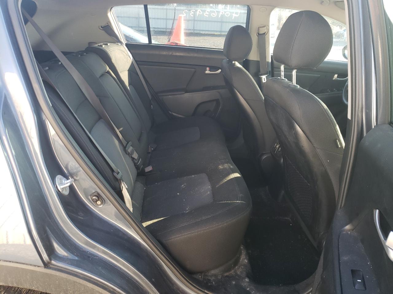 Photo 6 from auction – 2015 KIA SPORTAGE L with VIN KNDPBCAC1F7780142