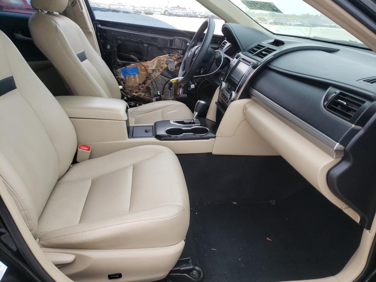 Photo 5 from auction – 2014 TOYOTA CAMRY L with VIN 4T4BF1FK2ER340614
