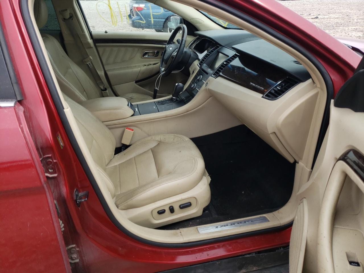 Photo 5 from auction – 2014 FORD TAURUS LIM with VIN 1FAHP2F84EG172012