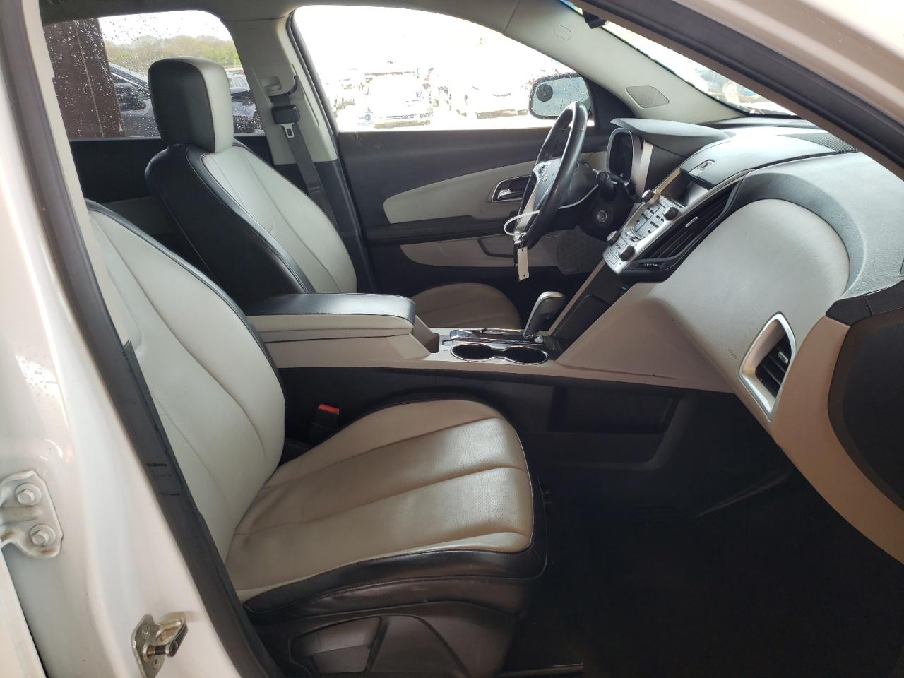 Photo 5 from auction – 2011 CHEVROLET EQUINOX LT with VIN 2CNALPEC3B6282793