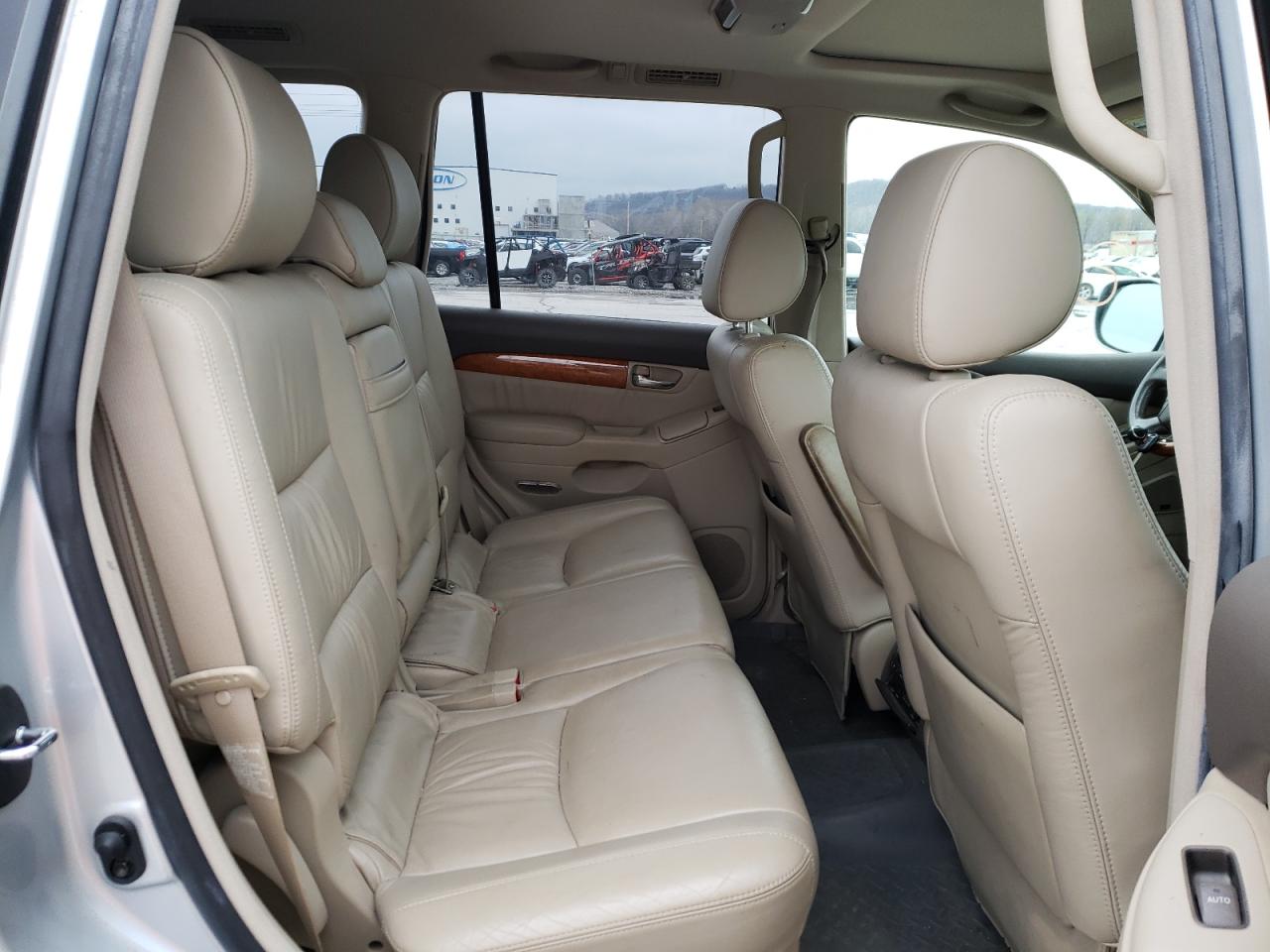 Photo 6 from auction – 2006 LEXUS GX 470 with VIN JTJBT20X460108586