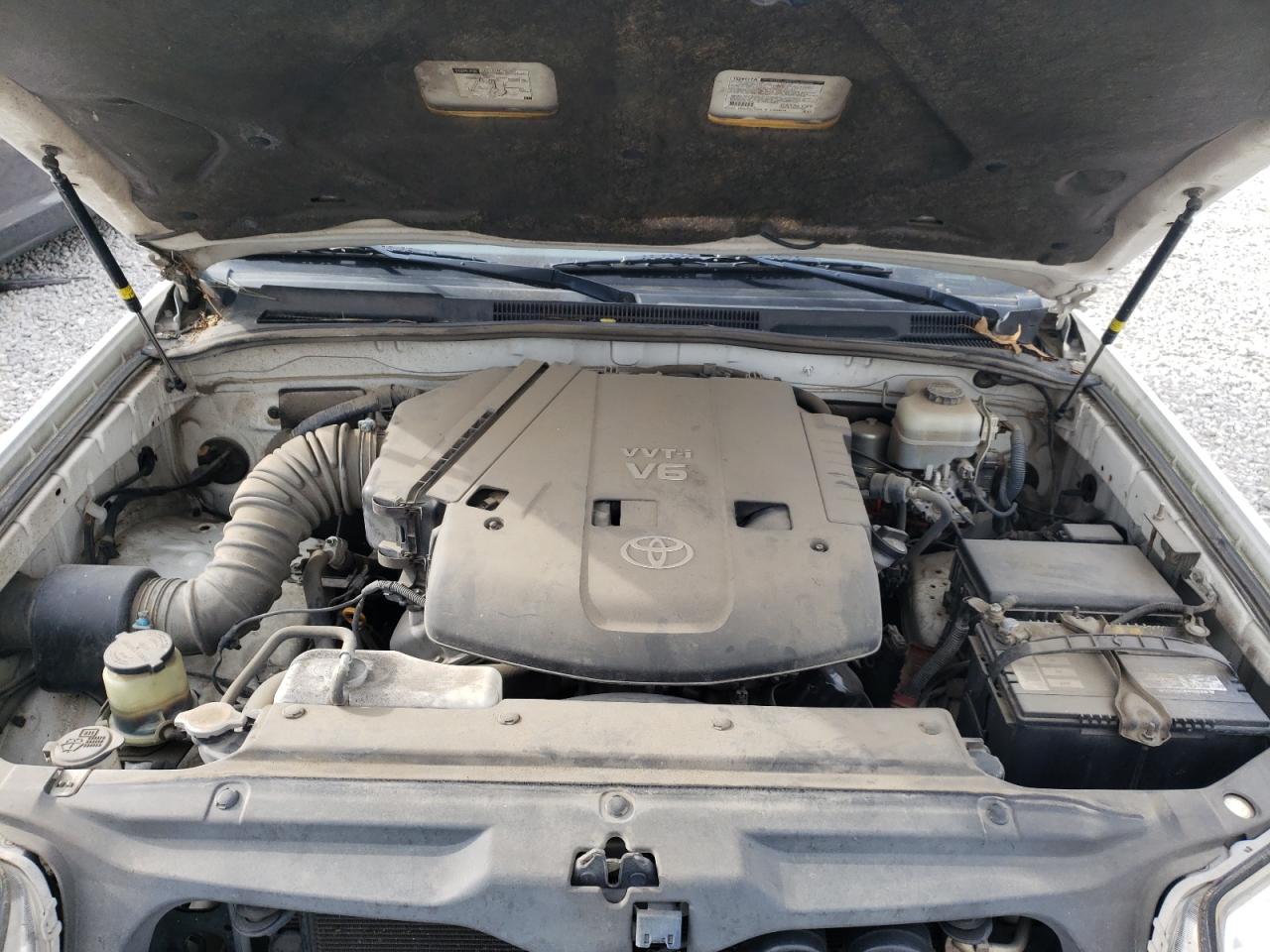 Photo 7 from auction – 2006 TOYOTA 4RUNNER SR with VIN JTEZU14RX68042983