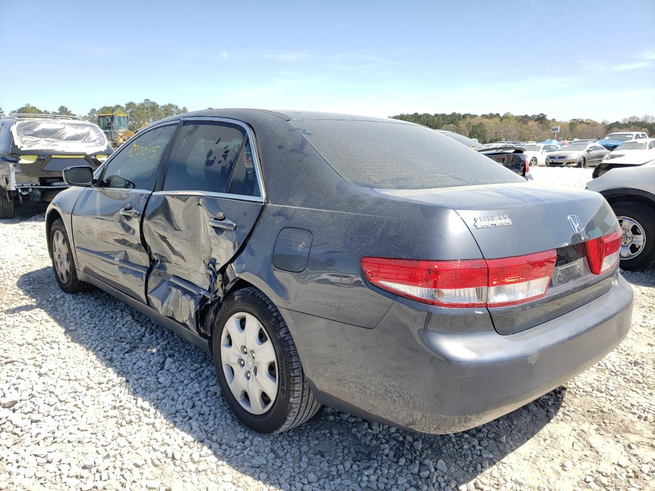 Photo 3 from auction – 2004 HONDA ACCORD with VIN 1HGCM66324A045206