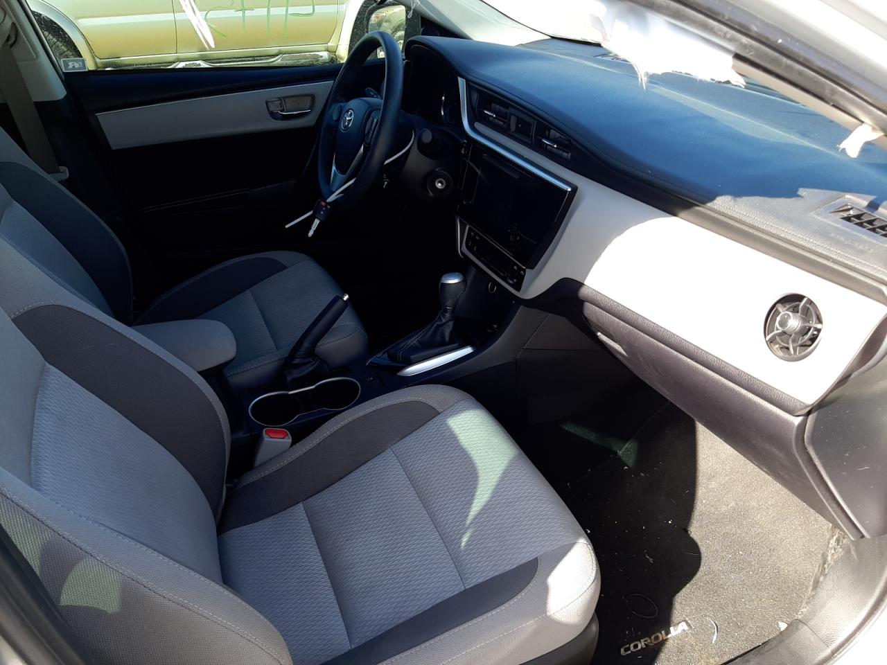 Photo 5 from auction – 2018 TOYOTA COROLLA L with VIN 2T1BURHE0JC048879