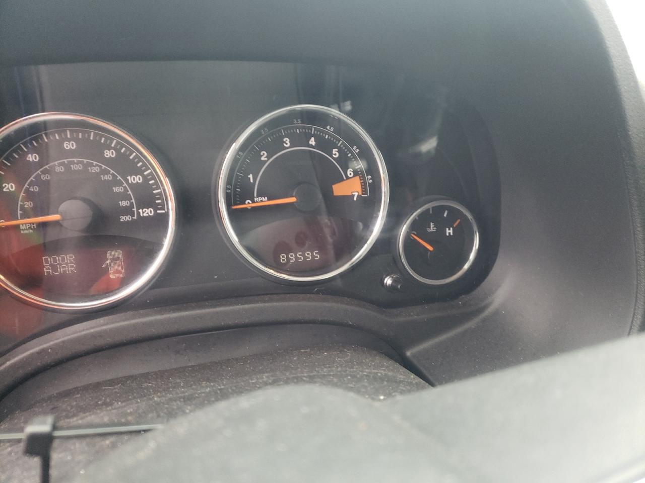 Photo 8 from auction – 2014 JEEP COMPASS LI with VIN 1C4NJDCB7ED620223