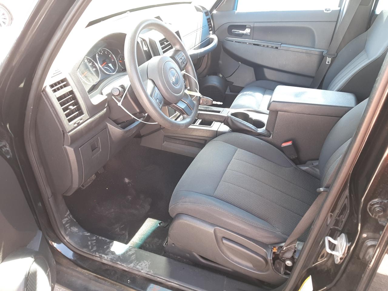 Photo 5 from auction – 2012 JEEP LIBERTY SP with VIN 1C4PJLAK5CW201892