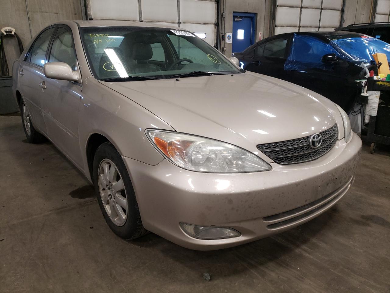 TOYOTA CAMRY LE 2003 with VIN 4T1BE30K13U187352 - Photo from auction