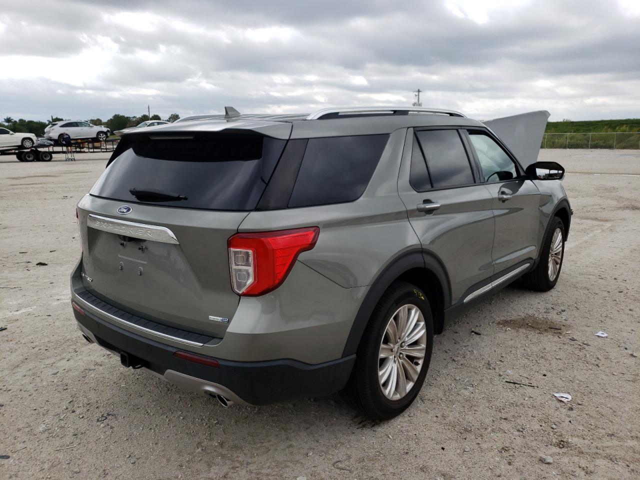 Photo 4 from auction – 2020 FORD EXPLORER L with VIN 1FMSK8FH4LGA08947